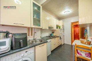 Piso en venta en Reyes en Parla