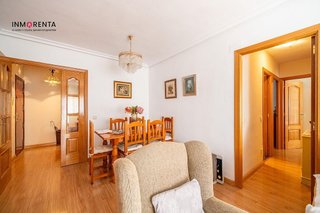 Piso en venta en Reyes en Parla