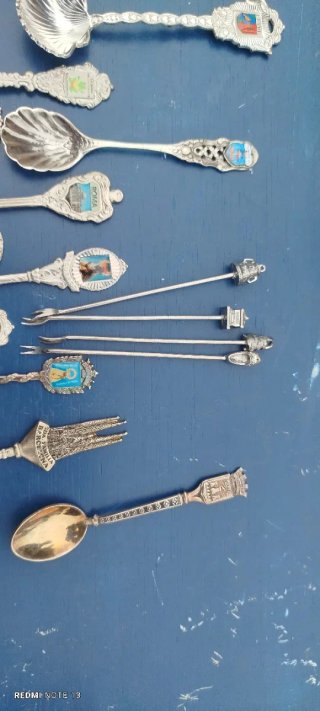 Set di 22 cucchiaini da collezione