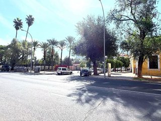 Garaje en venta en La Buhaira en Sevilla