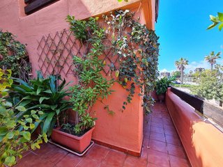 Piso en venta en El Padrón - El Velerín - Voladilla en Estepona