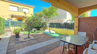 Casa adosada en venta en Miami Platja - Miami Playa en Mont-Roig del Camp