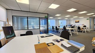 Oficina en alquiler en Sant Just Desvern
