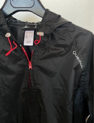 Giacca a vento Quechua nero uomo