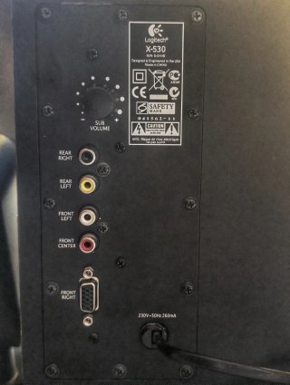 Altavoces Logitech X-530