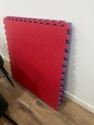 Pavimento TATAMI in gomma EVA rosso a puzzle