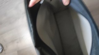 Bolso bandolera Samsonite negro.