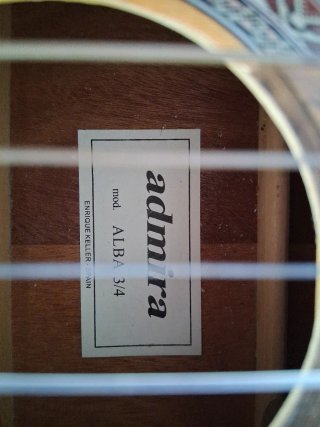 Guitarra Cadete Clásica Admira Alba 3/4  con funda