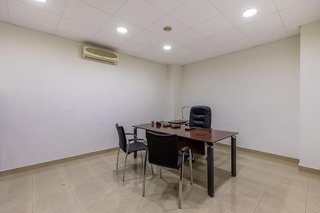 Oficina en venta en Pajaritos - Plaza de Toros en Granada