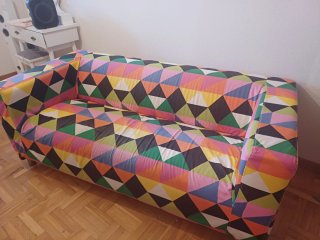 Sofá Ikea Diseño Geométrico Multicolor NEGOCIABLE!