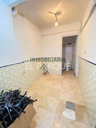Local comercial en venta en Ubrique