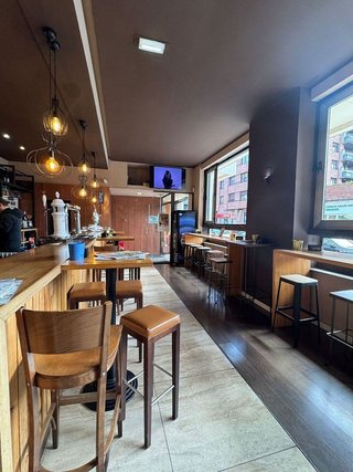 Local comercial en venta en Viesques en Gijón