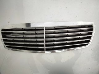 Parrilla Mercedes W203 Cromada
