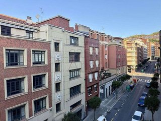 Piso en venta en San Pedro de Deusto-La Ribera en Bilbao