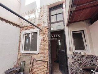 Local comercial en venta en Carolinas Bajas en Alicante