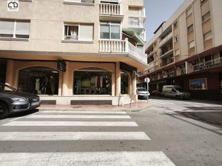 Local comercial en venta en Playa del Cura en Torrevieja
