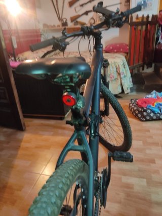 Bicicleta de montaña negra  Video enseño priv