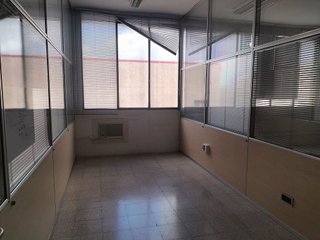 Nave industrial en alquiler en Gràcia en Sabadell