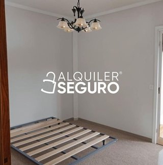 Chalet en alquiler en Petrer