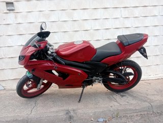 Rieju RS2 Matrix Roja