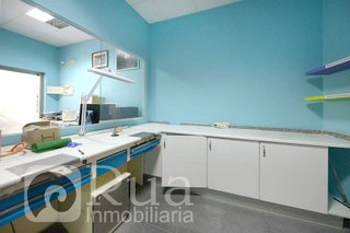 Local comercial en alquiler en Los Castros - Castrillón - Eiris en Coruña (A)