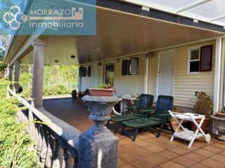 Casa en venta en Bueu