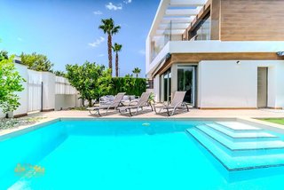 Chalet en venta en Campos de Golf - Villa Martin - Los Dolses en Orihuela