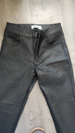 Pantalones negros