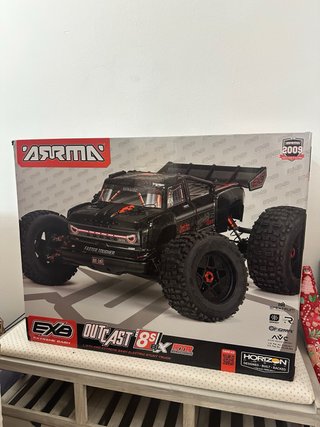 ARRMA 1/5 OUTCAST 4X4 8S