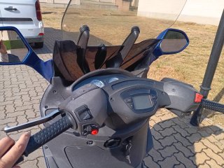 Piaggio X9 250cc Maxi Scooter Azul