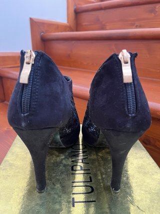 Tronchetti neri con pizzo e strass