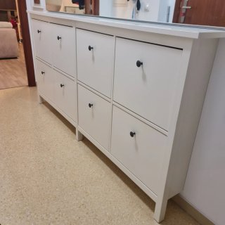 Zapatero Ikea con espejo.