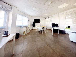 Nave industrial en venta en Crevillent