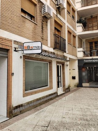 Local comercial en venta en Mengíbar