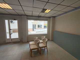 Local comercial en venta en Mengíbar