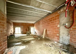 Casa adosada en venta en L'Eixample en Figueres
