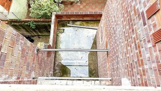 Casa adosada en venta en L'Eixample en Figueres