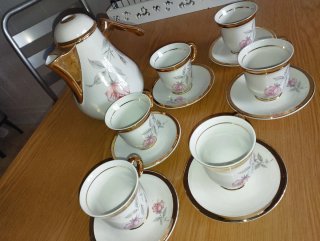 Juego de té/café porcelana oro y blanco