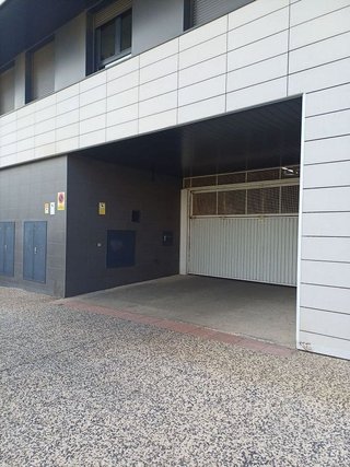 Garaje en alquiler en Valdefierro en Zaragoza