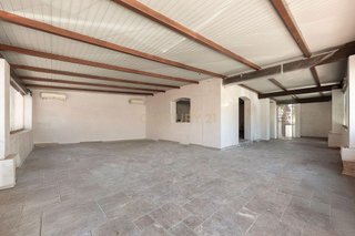Local comercial en alquiler en Nueva Andalucía centro en Marbella