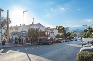 Local comercial en alquiler en Nueva Andalucía centro en Marbella