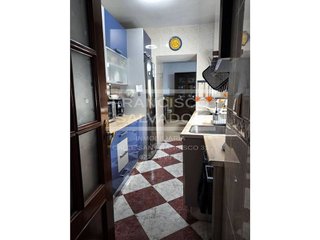 Casa adosada en venta en Lucena