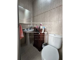 Casa adosada en venta en Lucena