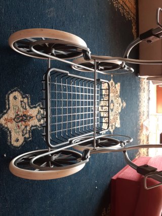 Carrito de muñecas para jugar