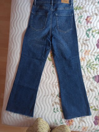 Pantalón vaquero flare azul