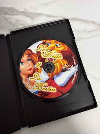DVD Cuentos Clásicos Infantiles: La Bella y La Bes