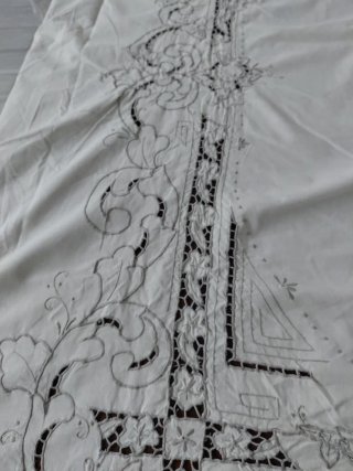 Tovaglia ricamata a mano 300x160 cm
