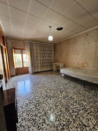 Edificio en venta en Elda