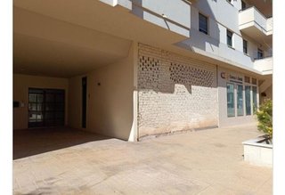 Local comercial en venta en Zona Fuentemora en Antequera
