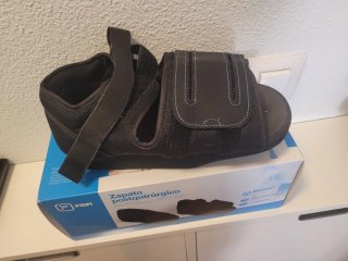 Zapato Postquirúrgico de tacón invertido.
